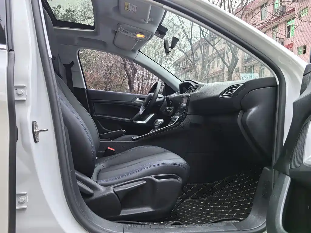 Peugeot 308 2018 1.6L automatic luxury version купить на сайте DeffCars