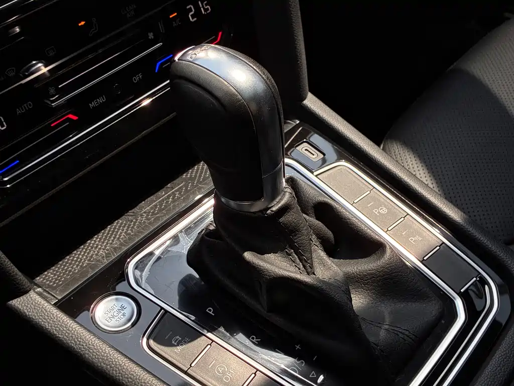 FAW-Volkswagen CC 2021 380TSI eye-catching version купить на сайте DeffCars