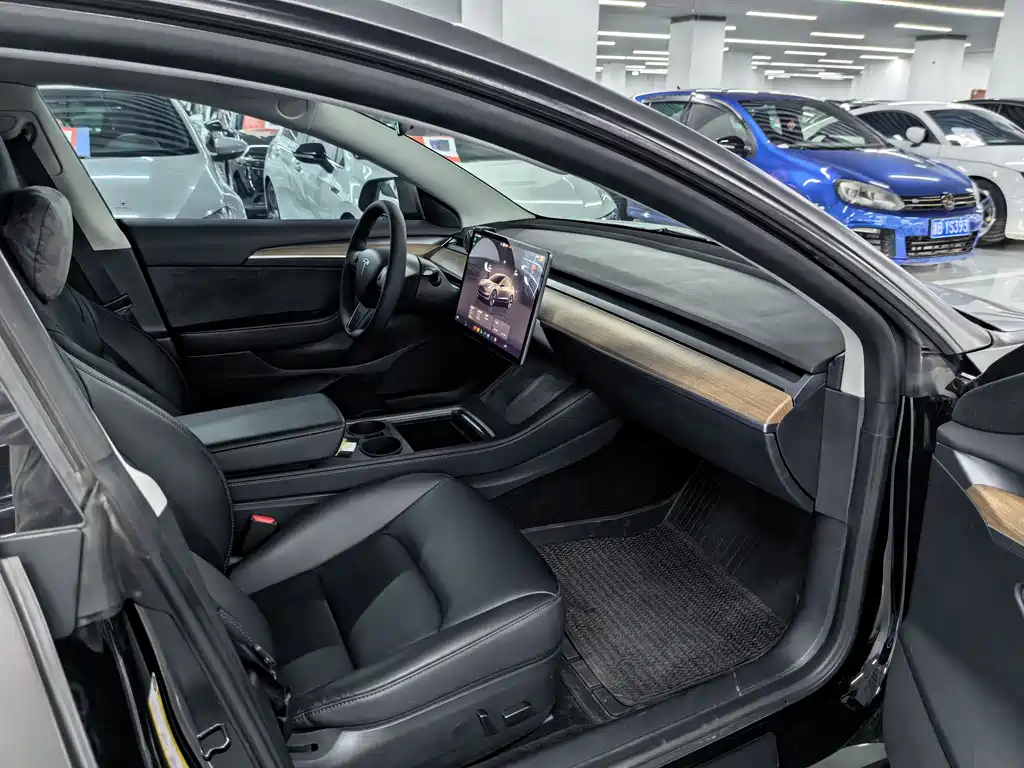 Model 3 2022 rear-wheel drive version купить на сайте DeffCars