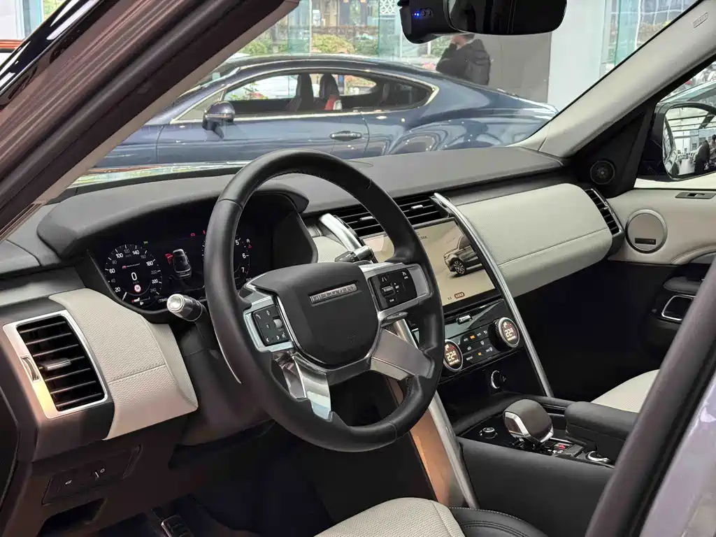 Discover the 2021 360PS R-Dynamic SE купить на сайте DeffCars