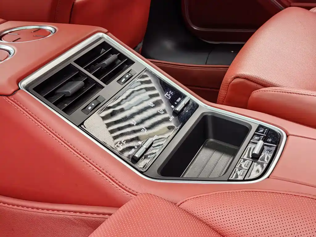 Panamera 2023 facelift Panamera 4 Executive Extended Platinum Edition 2.9T купить на сайте DeffCars