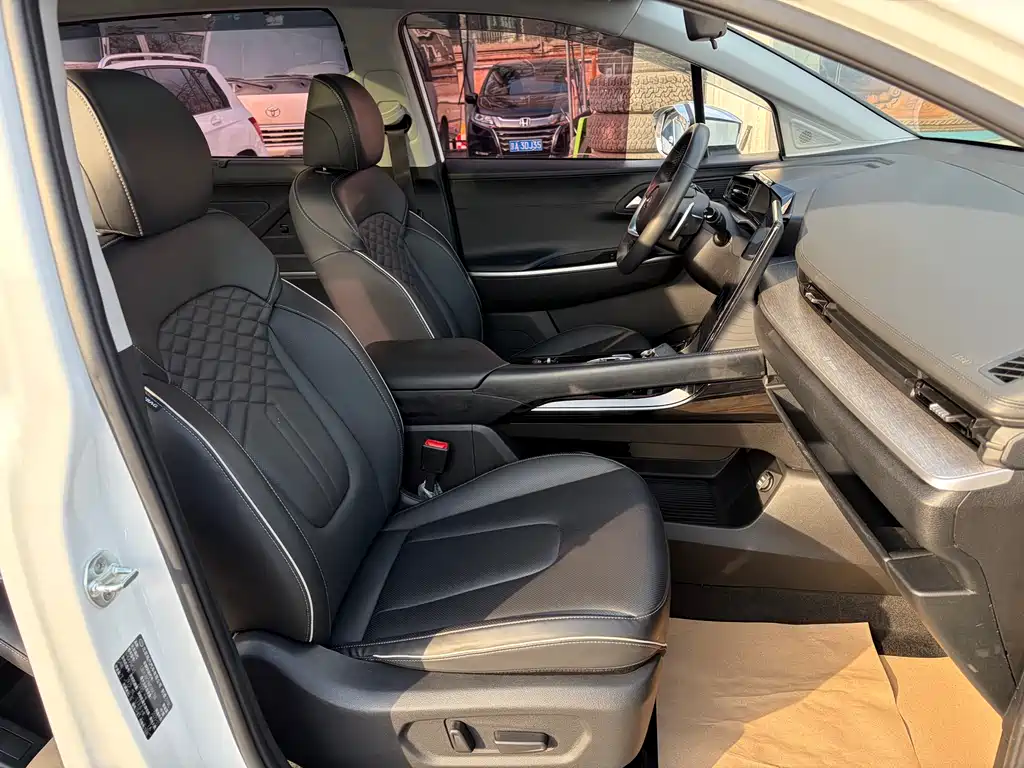 Kusitu 2021 380TGDi Smart Love Premium Edition LUX Premium купить на сайте DeffCars