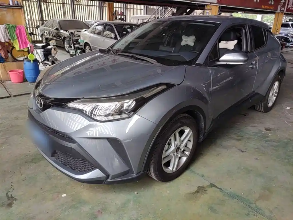 Toyota C-HR 2023 2.0L Leading Edition купить на сайте DeffCars