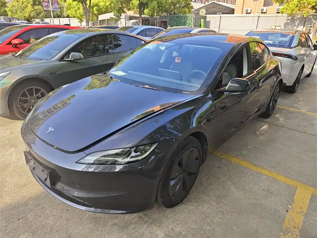 Model 3 2023 rear-wheel drive version купить на сайте DeffCars