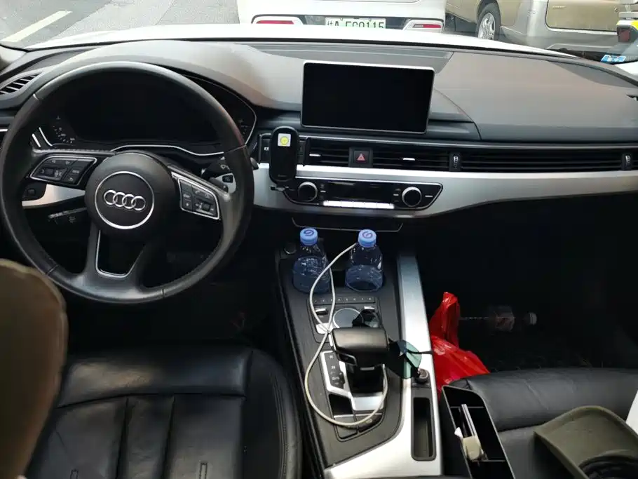Audi A4L 2018 30th Anniversary Model 40 TFSI Fashion Model купить на сайте DeffCars