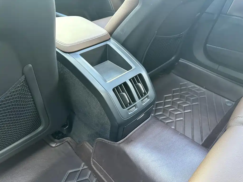 Volvo S90 2024 B5 Zhiyi Luxury Edition купить на сайте DeffCars