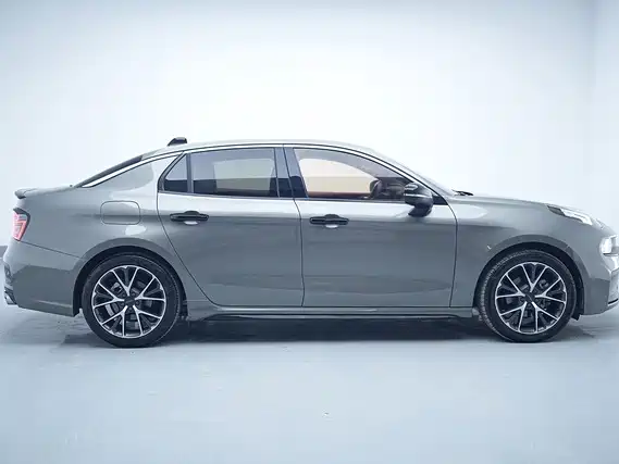 Lynk & Co 03 2021 1.5TD DCT Champion Edition купить на сайте DeffCars