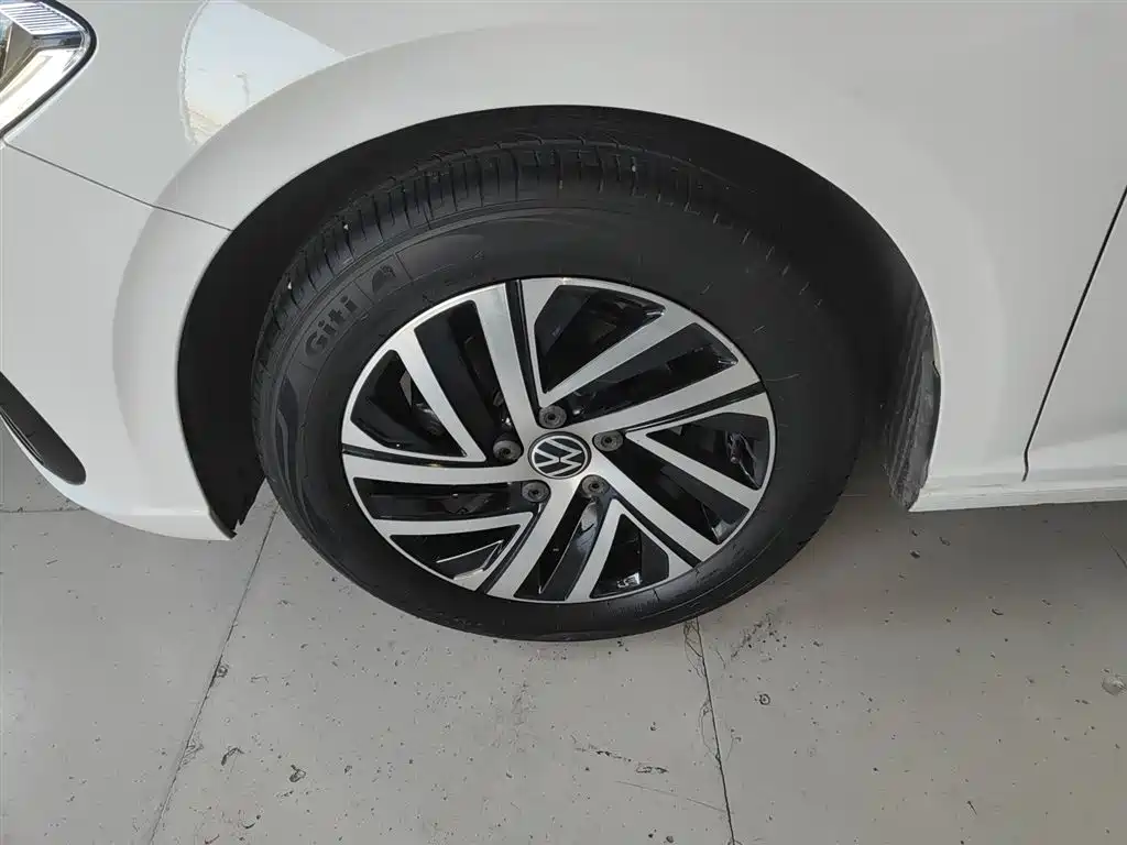 Lavida 2023 facelift 1.5L automatic starry sky 5 million version купить на сайте DeffCars