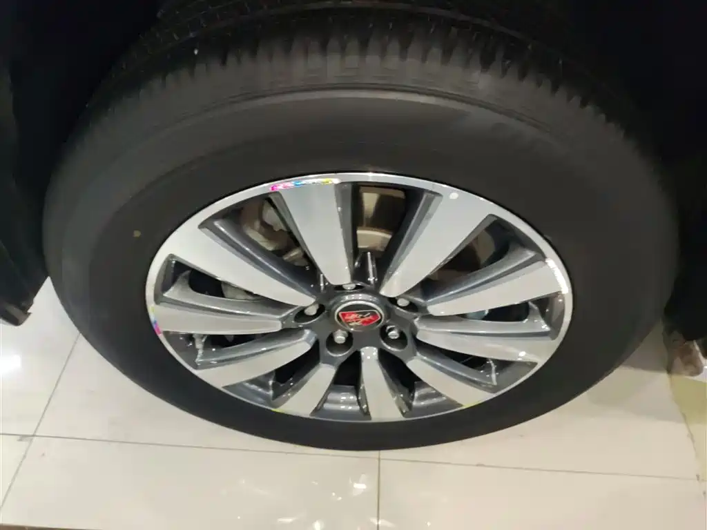 Roewe RX8 2018 30T Intelligent Network Two-wheel Drive Ultimate Edition купить на сайте DeffCars