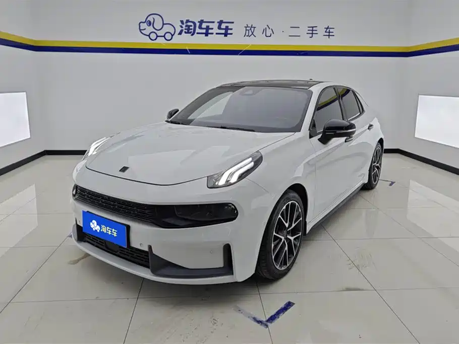 Lynk & Co 03 2022 1.5TD DCT Pro купить на сайте DeffCars