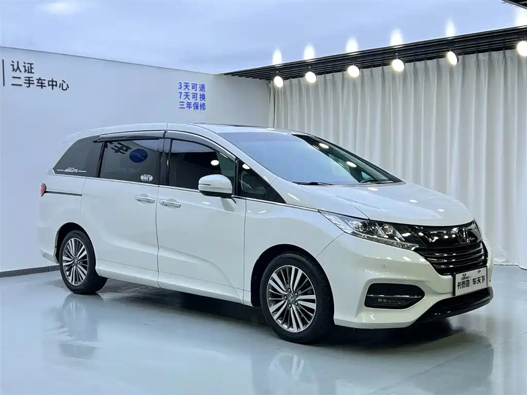 Odyssey 2018 2.4L Deluxe Edition купить на сайте DeffCars