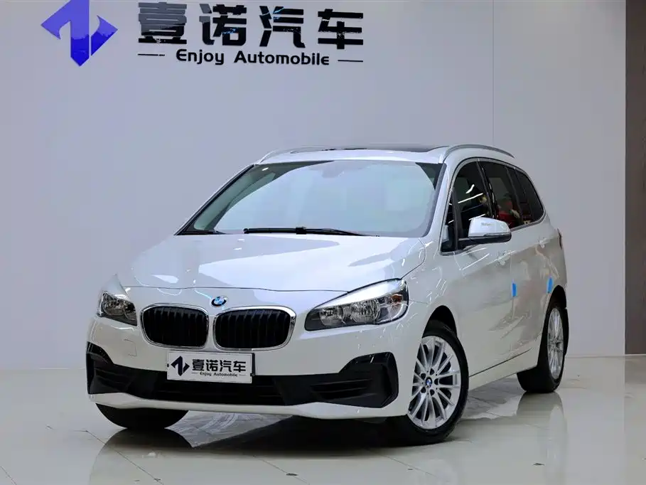 BMW 2 Series Multipurpose Station Wagon 2019 220i Leading Model купить на сайте DeffCars