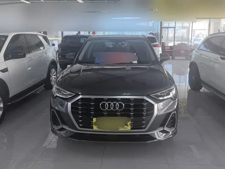 Audi Q3 2020 35 TFSI Fashionable and Dynamic купить на сайте DeffCars