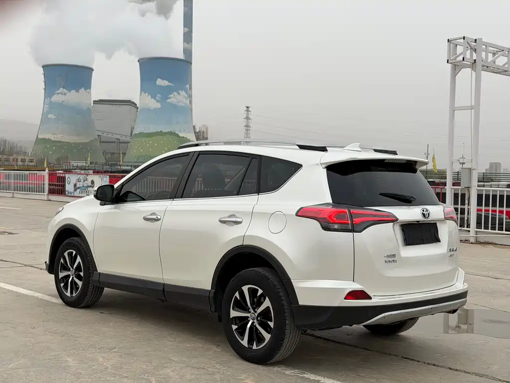 RAV4 Rongfang 2019 2.0L CVT four-wheel drive cutting-edge version National VI купить на сайте DeffCars