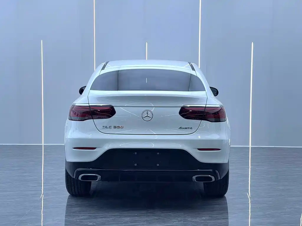 Mercedes-Benz GLC Coupe 2021 GLC 300 4MATIC Coupe SUV купить на сайте DeffCars