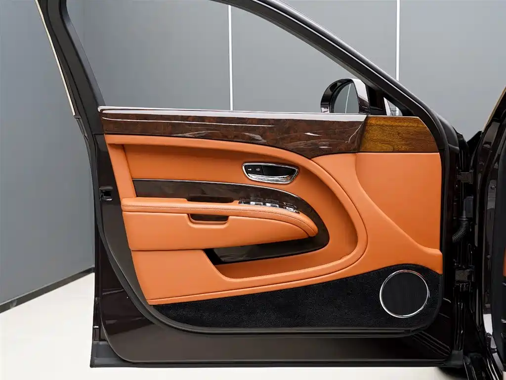 Mulsanne 2017 6.8T long wheelbase version купить на сайте DeffCars