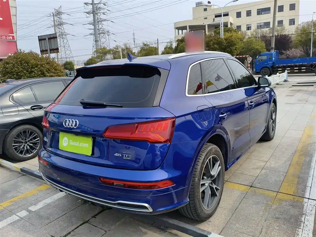 Audi Q5L 2020 45 TFSI exclusive and fashionable model купить на сайте DeffCars