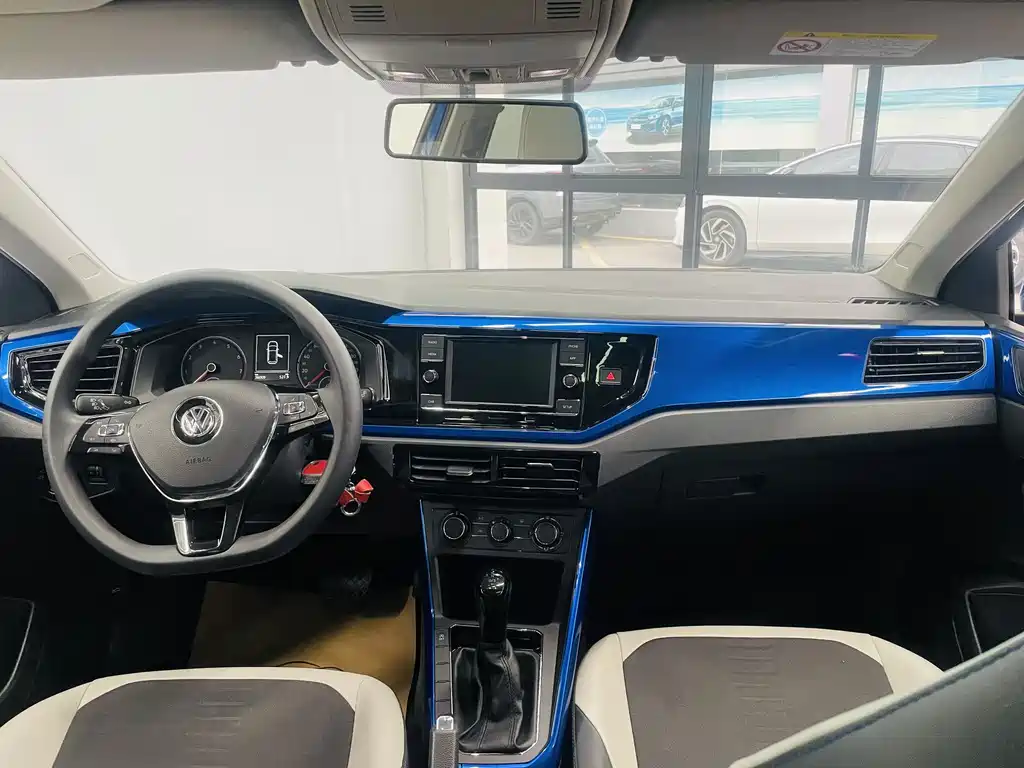 Polo 2019 Plus 1.5L Automatic Colorful Technology Edition купить на сайте DeffCars