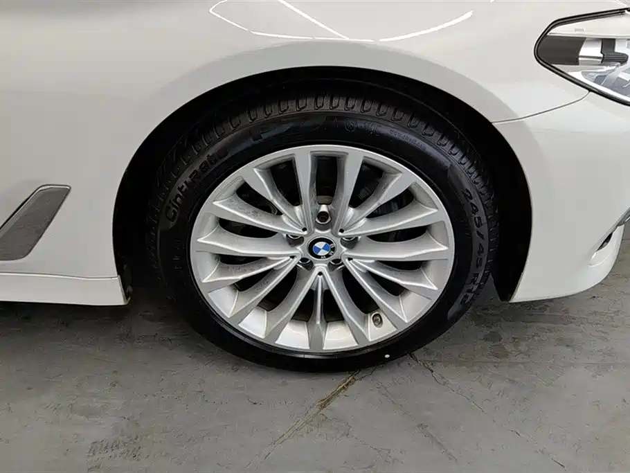 BMW 5 Series 2020 525Li Luxury Package купить на сайте DeffCars