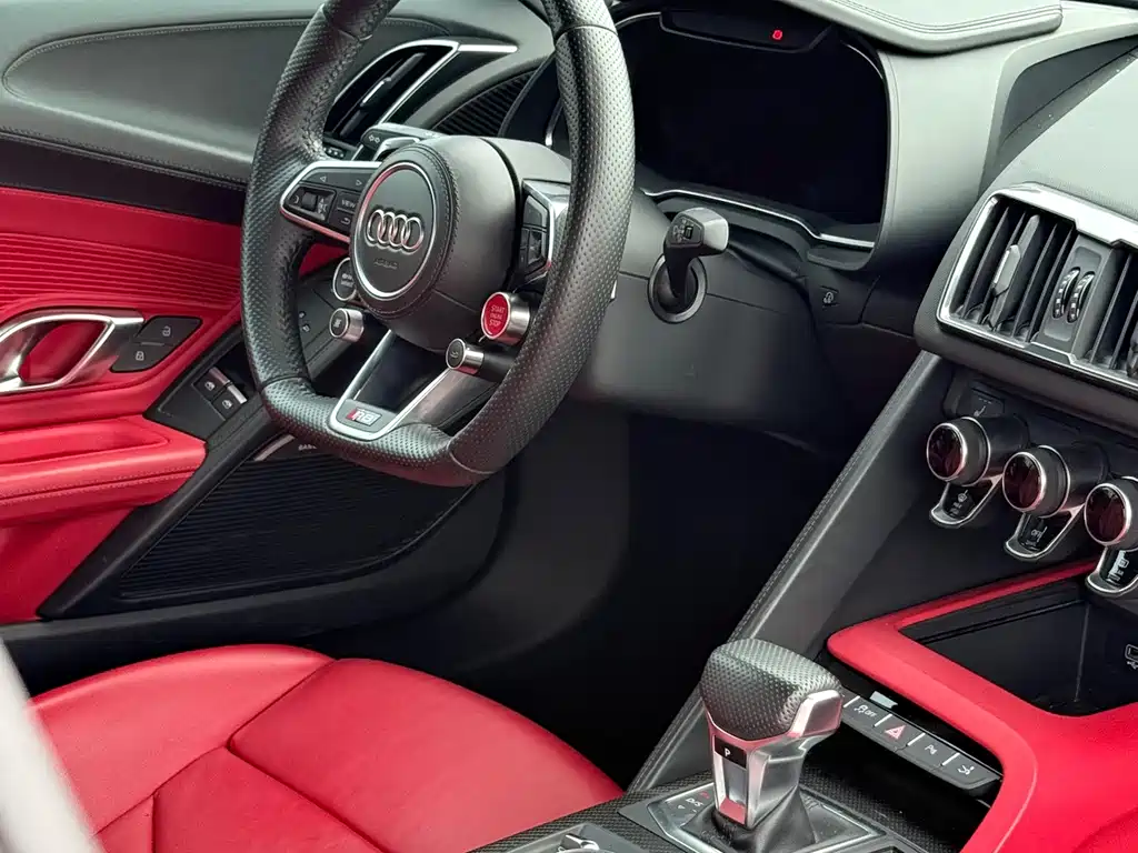 Audi R8 2017 V10 Coupe купить на сайте DeffCars
