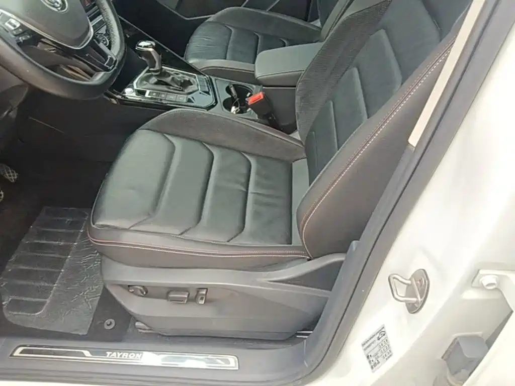 TYRON 2019 330TSI two-wheel drive luxury model, National VI купить на сайте DeffCars