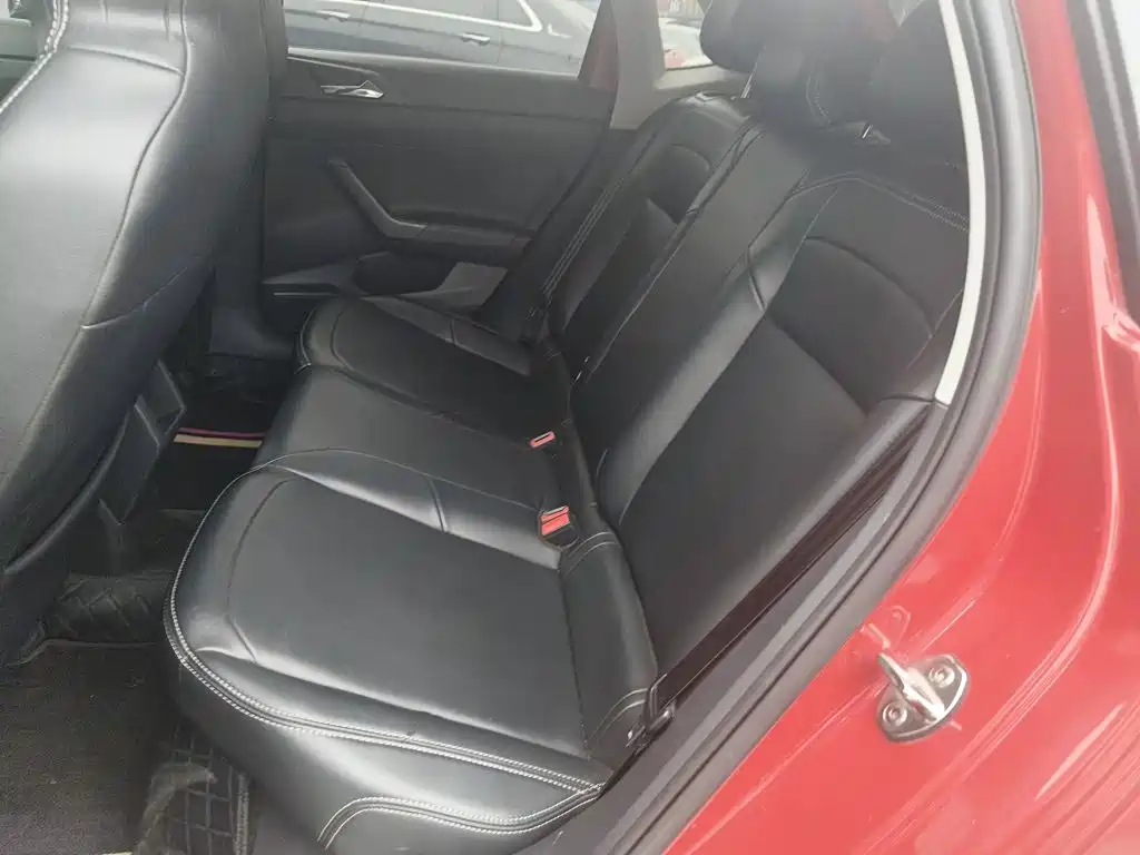 Polo 2021 Plus 1.5L Automatic Panoramic Enjoyment Edition купить на сайте DeffCars