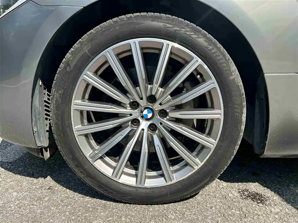 BMW 6 Series GT 2018 630i Luxury Design Package купить на сайте DeffCars