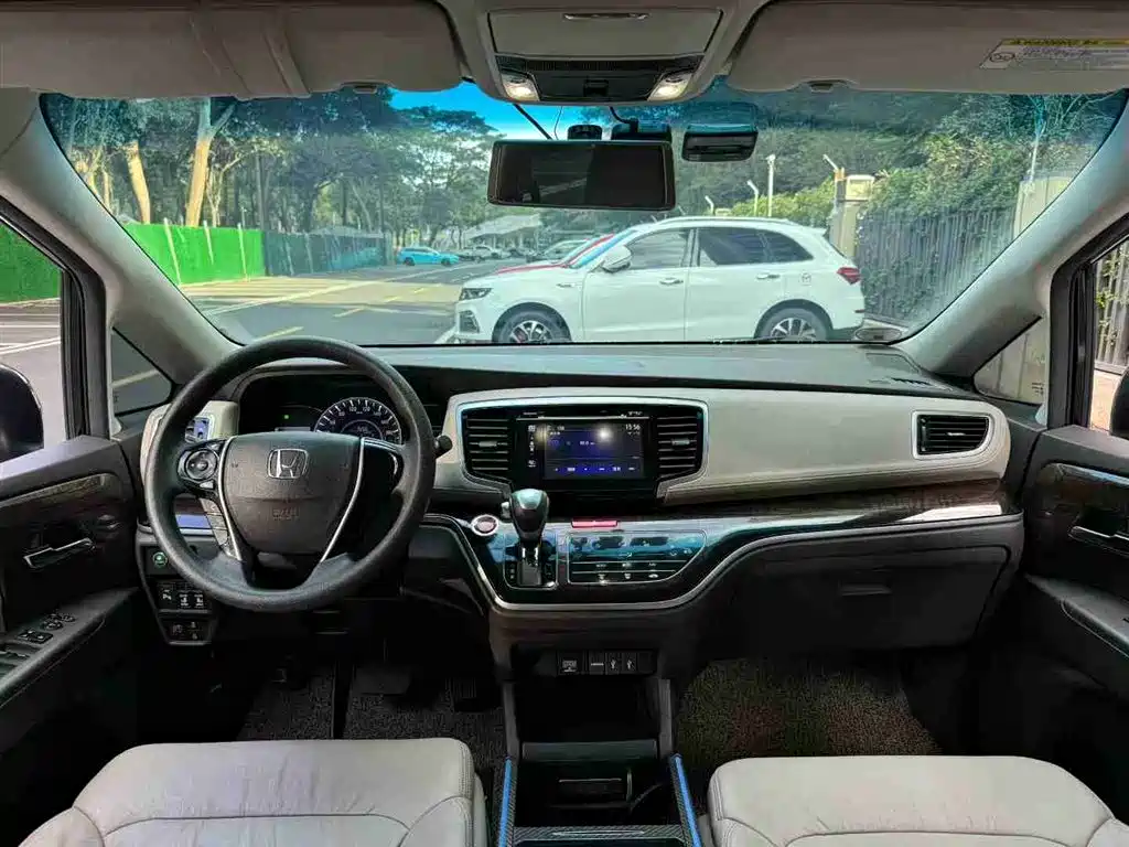 Odyssey 2015 facelift 2.4L luxury version купить на сайте DeffCars