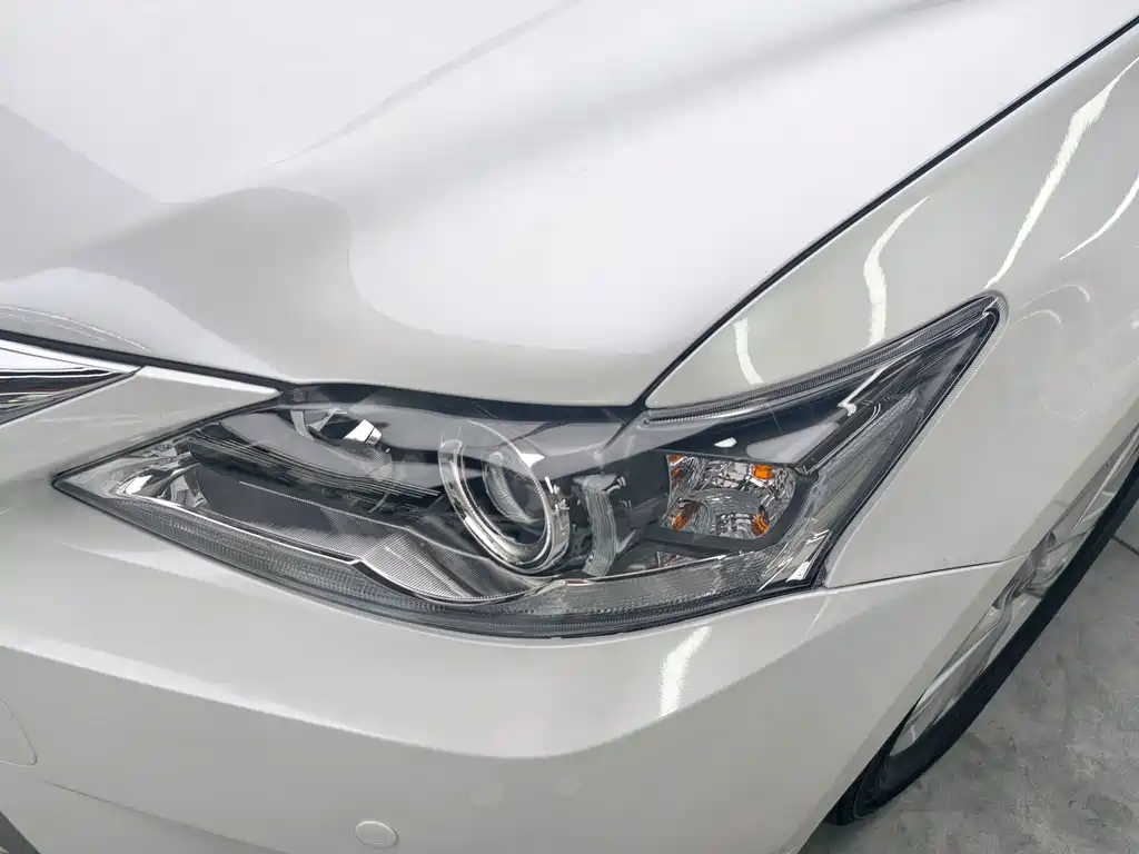 Lexus CT 2014 CT200h Elite Edition Monochrome купить на сайте DeffCars