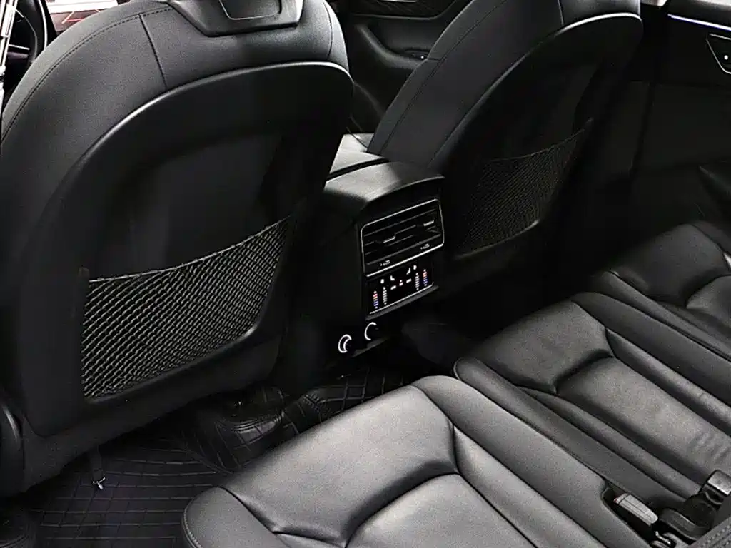 Audi Q7 2020 55 TFSI quattro S line sports купить на сайте DeffCars