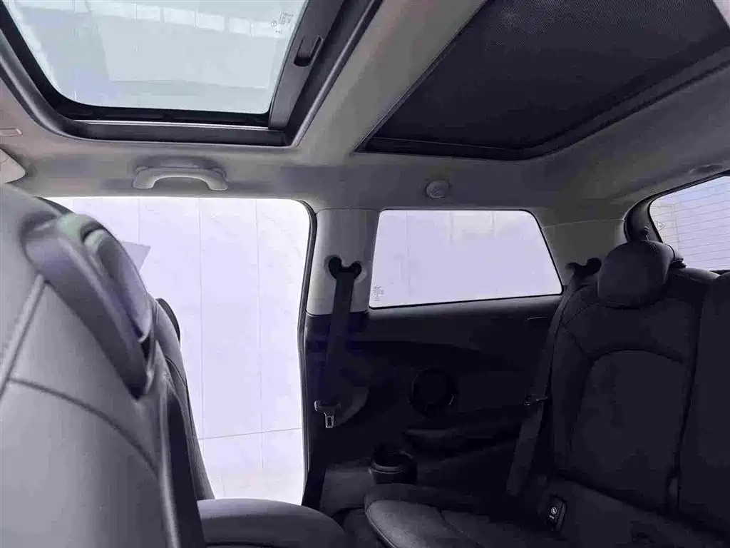 MINI 2021 1.5T COOPER Artist купить на сайте DeffCars