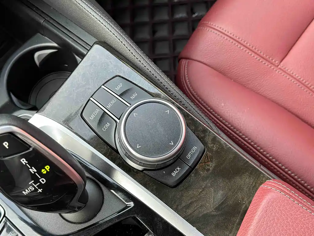 BMW 5 Series 2019 530Li Leading M Sports Package купить на сайте DeffCars