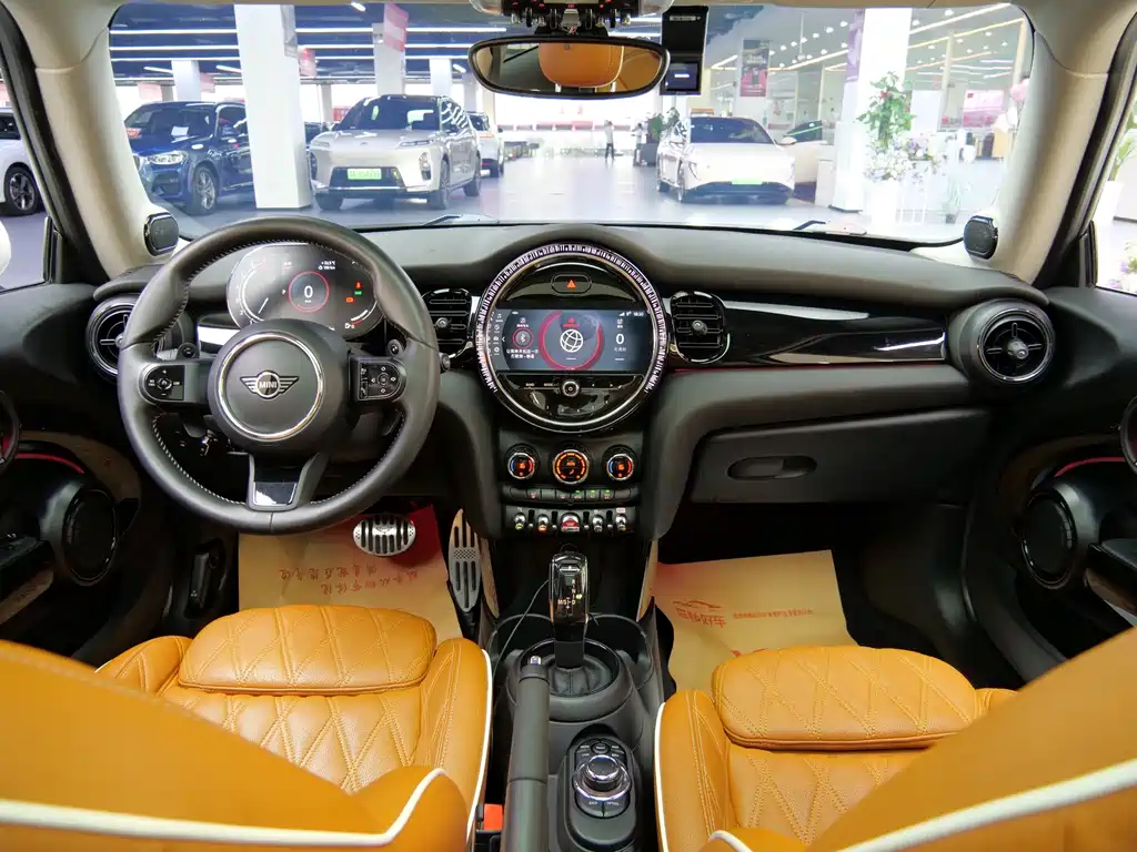 Mini 2022 2.0T Cooper S Classic Pie купить на сайте DeffCars