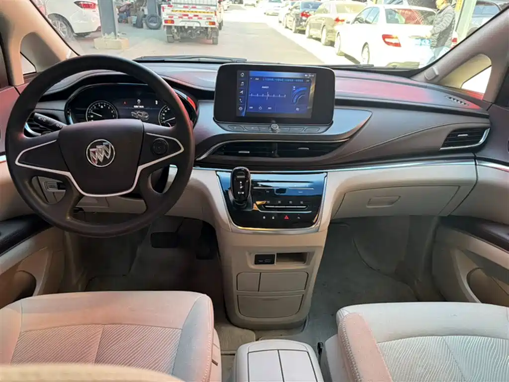 Buick GL8 2023 Land Business Class Comfort Type купить на сайте DeffCars