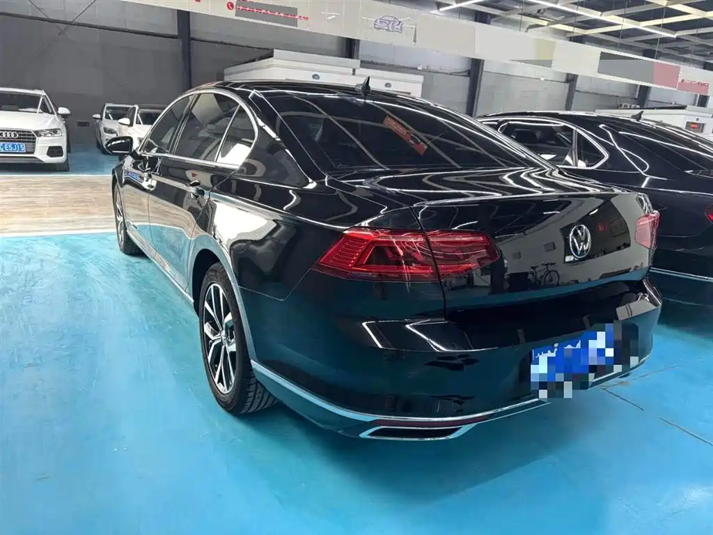 Magotan 2020 330TSI DSG leading model купить на сайте DeffCars