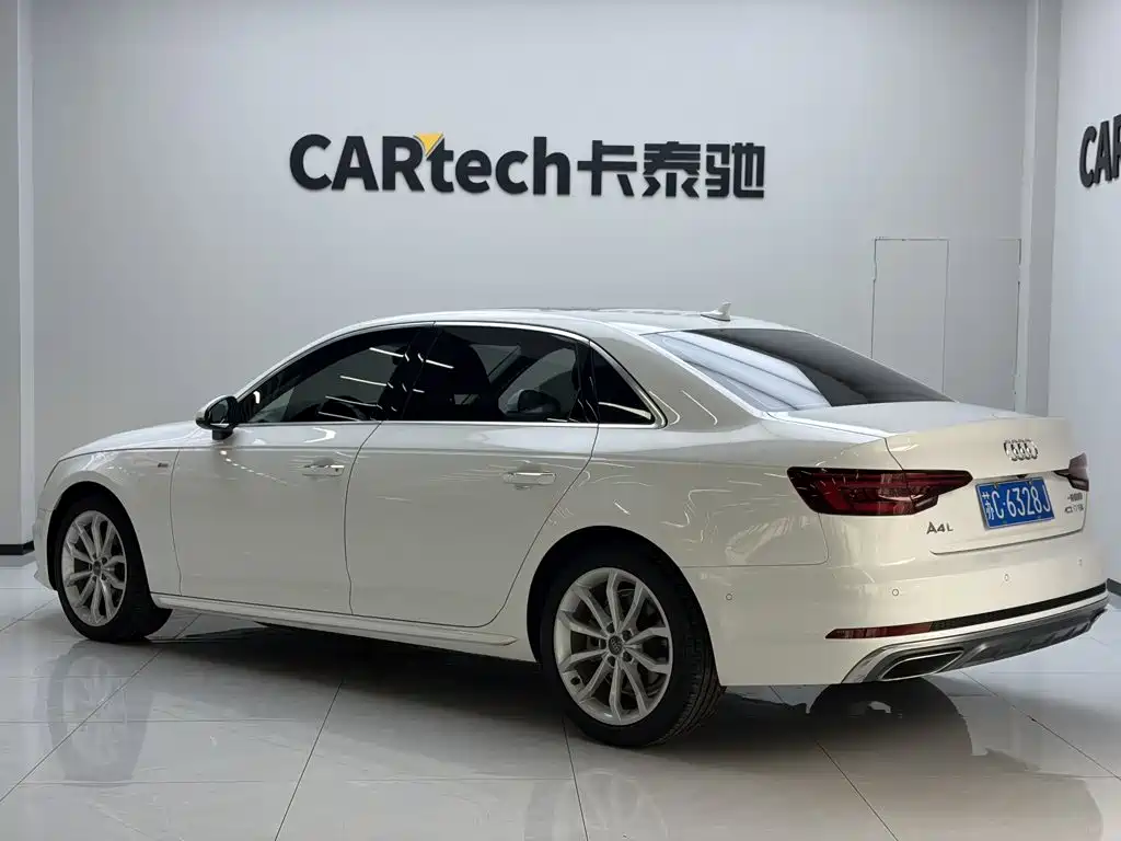 Audi A4L 2019 40 TFSI Fashion Type National VI купить на сайте DeffCars