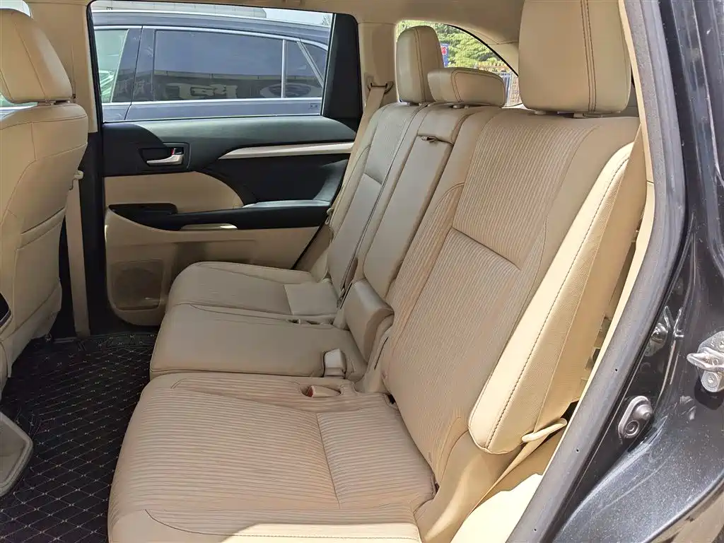 Highlander 2018 2.0T four-wheel drive elite version 7 seats National V купить на сайте DeffCars