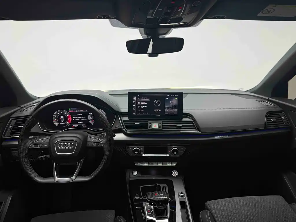 Audi Q5L Sportback 2021 40 TFSI luxury model купить на сайте DeffCars