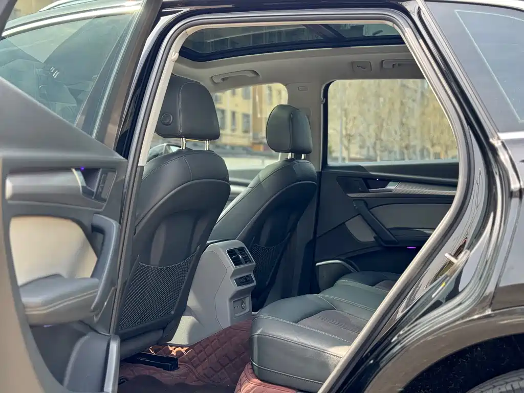 Audi Q5L 2018 45 TFSI Exclusive Fashion Model National VI купить на сайте DeffCars
