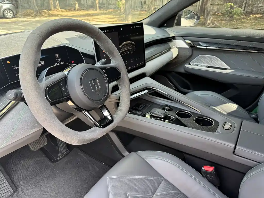 JiKrypton 001 2021 model long endurance dual motor WE version купить на сайте DeffCars