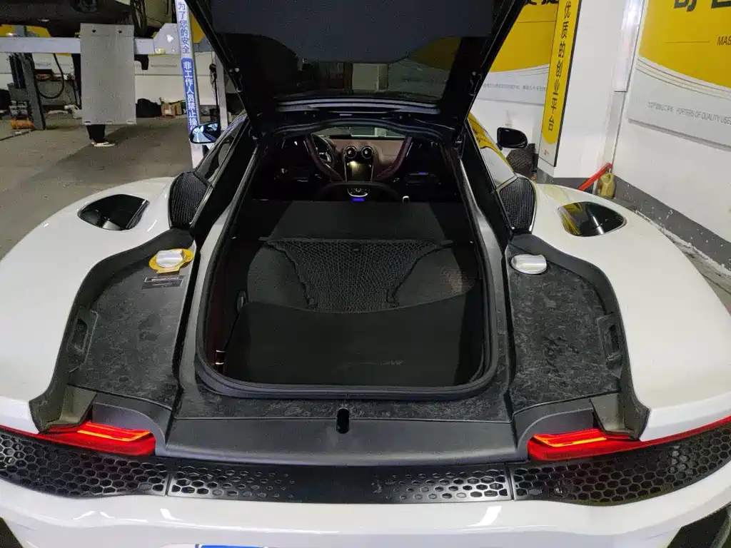McLaren GT 2022 4.0T standard model купить на сайте DeffCars
