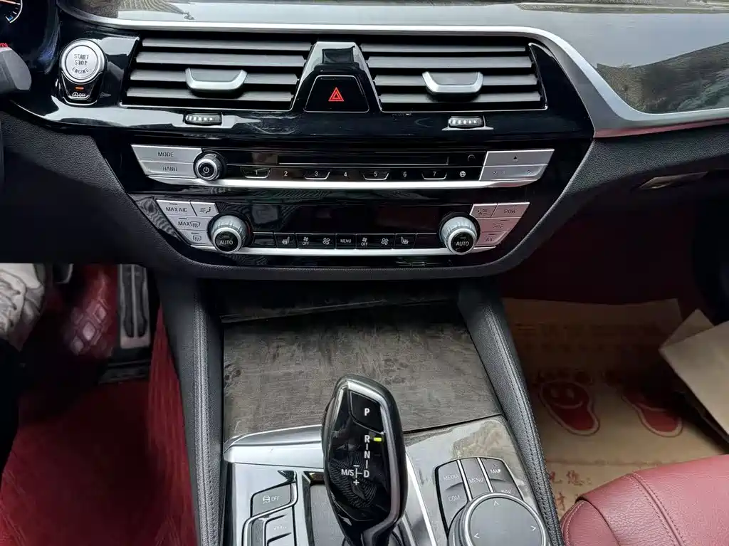BMW 5 Series 2019 530Li Leading M Sports Package купить на сайте DeffCars