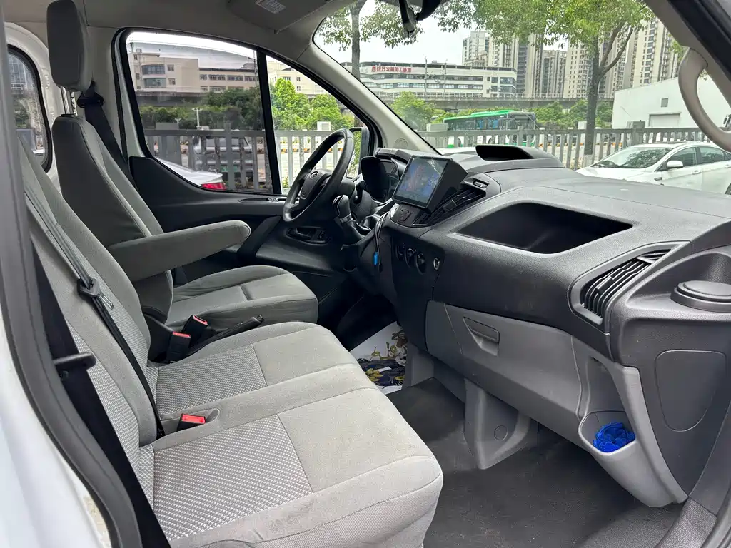 Transit 2019 2.0T diesel multi-functional commercial vehicle short-axle low-roof 6-seater National VI купить на сайте DeffCars
