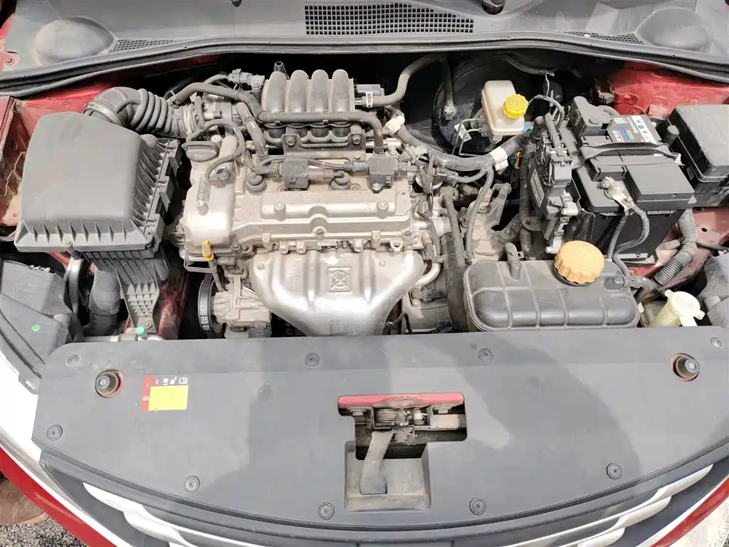 Baojun 310 2016 1.2L manual comfort model купить на сайте DeffCars