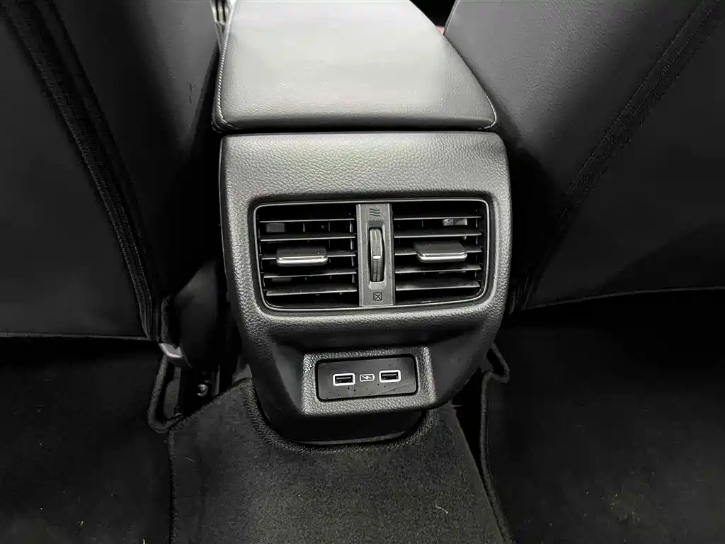 Stylish 2023 2.0L e:HEV Rui·Exclusive Edition купить на сайте DeffCars