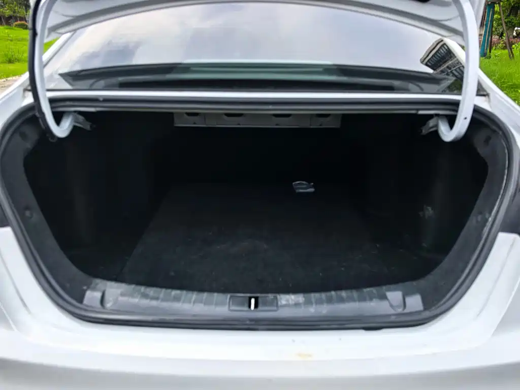 Geely Geometry G6 2024 500KM Premium Model купить на сайте DeffCars