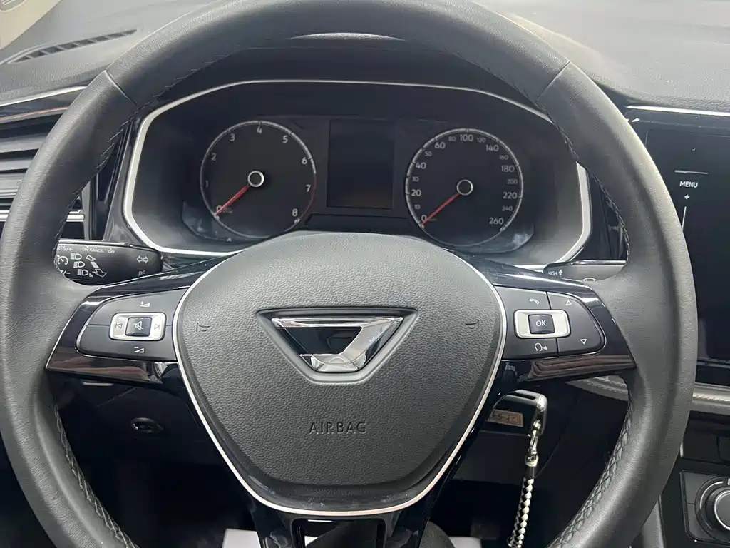 Jetta VS5 2023 280TSI automatic aggressive model купить на сайте DeffCars