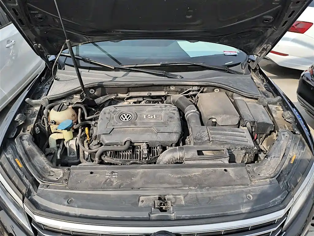Passat 2017 330TSI DSG Premium Edition купить на сайте DeffCars