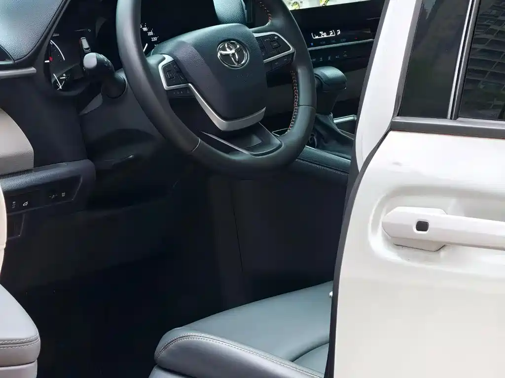 SIENNA 2021 2.5L Hybrid Comfort Edition купить на сайте DeffCars