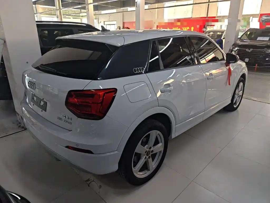 Audi Q2L 2021 35 TFSI fashionable and elegant купить на сайте DeffCars